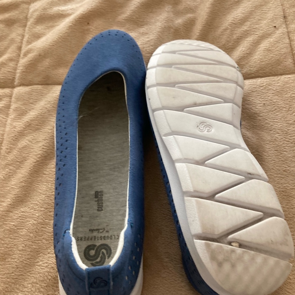 Clarks Cloudsteppers  Blue Women's Flats NWOB